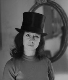 Lucia Marcucci: poetessa visiva d'avanguardia e artista femminista